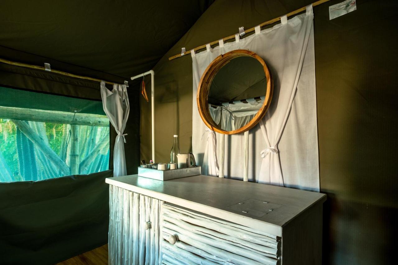Urban Camp Hotel Уиндхоек Екстериор снимка