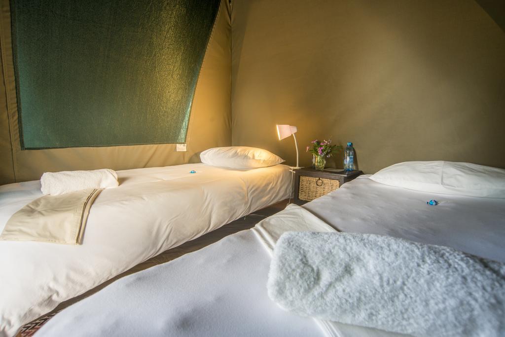 Urban Camp Hotel Уиндхоек Стая снимка